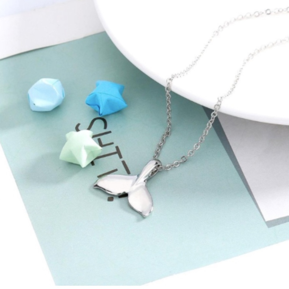 'To the Sea' Mermaid Tail Necklace - Picture 3 of 7